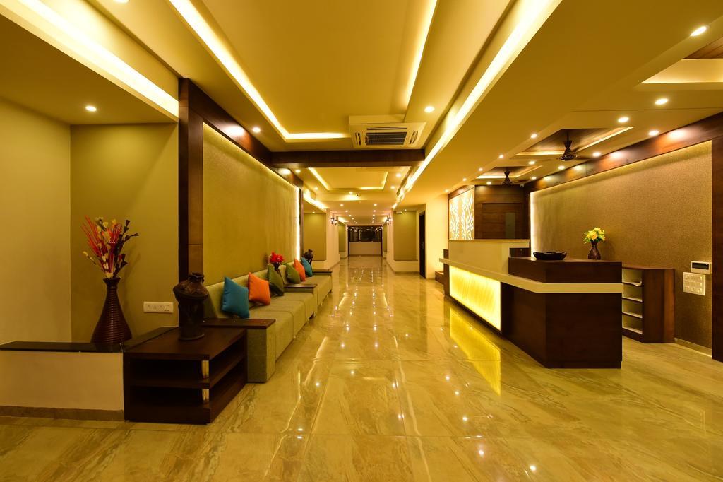 Hotel Opulence Nadiad Bagian luar foto